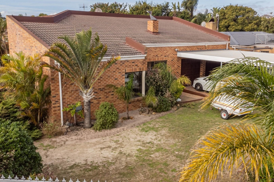 3 Bedroom Property for Sale in De Oude Spruit Western Cape